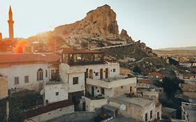 Tale Cave İn